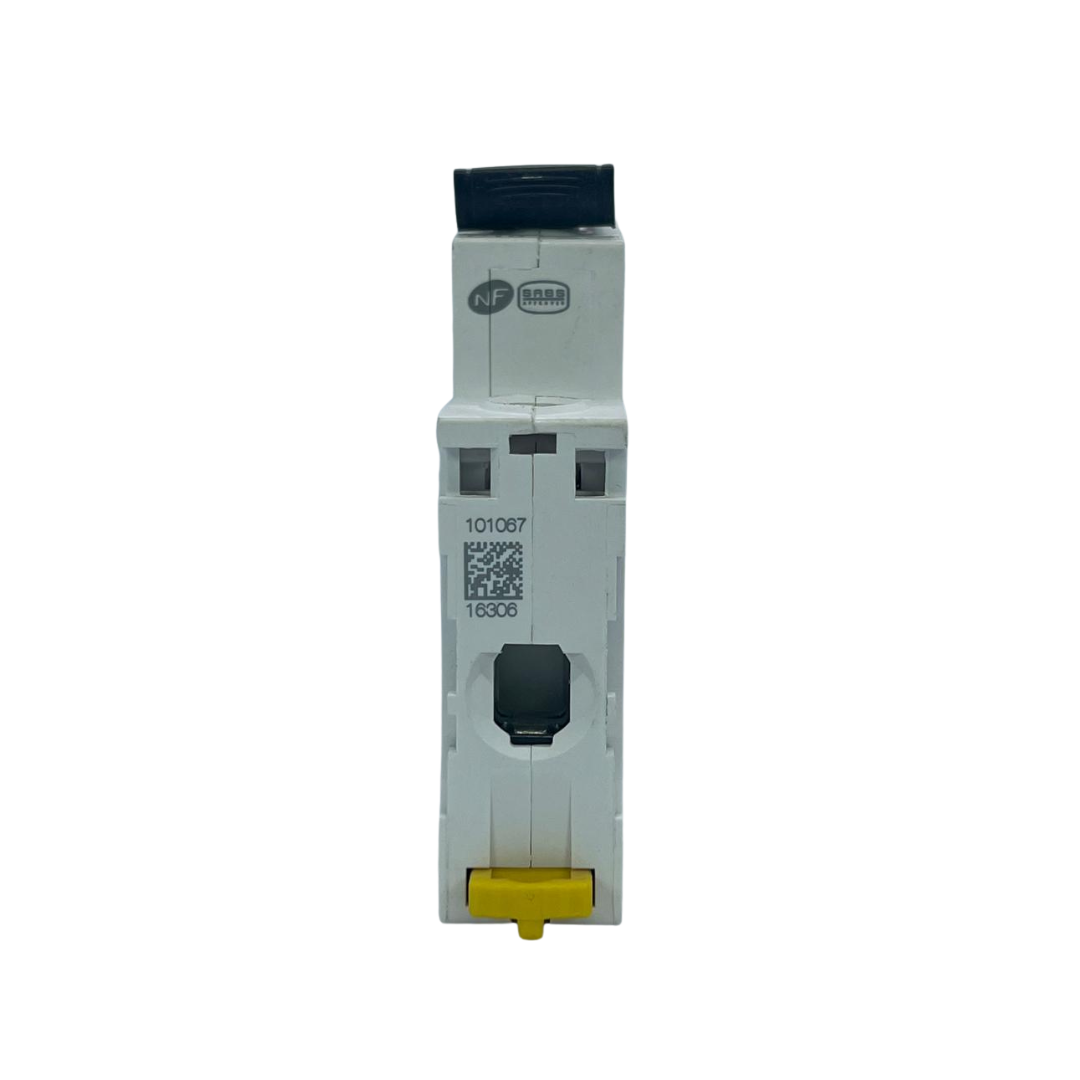 10A 1P Miniature Circuit Breaker (MCB), 6kA Schneider Electric   قاطع احادي 10 امبير 6ك 1 بول شنايدر الكتريك
