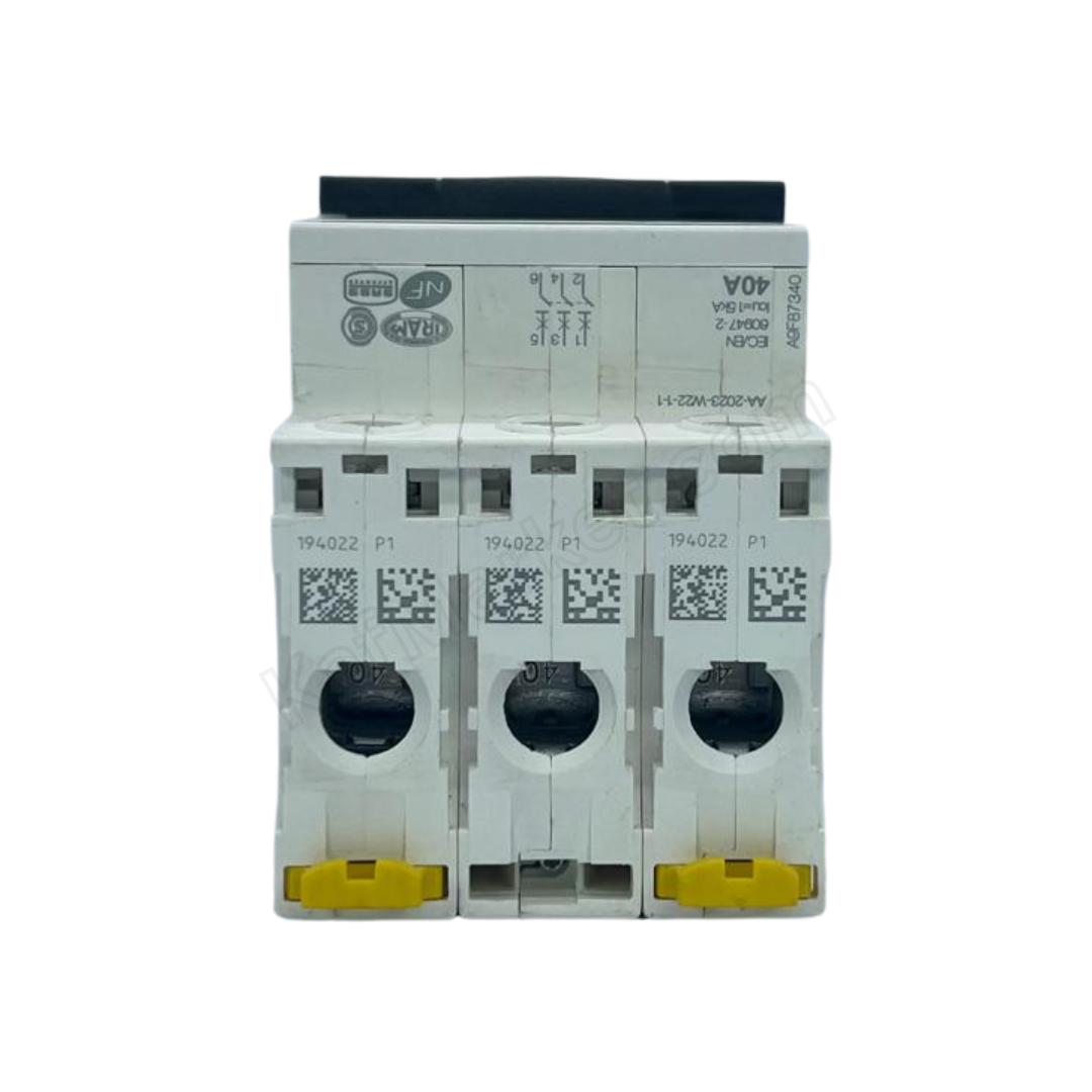 40A 3P Miniature Circuit Breaker (MCB), 10kA Schneider Electric   قاطع ثلاثي 40 امبير 10ك 3 بول شنايدر الكتريك