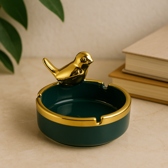 طفاية سجائر سيراميك فاخرة بتصميم الطائر الذهبي – لمسة ديكور تعكس الذوق الرفيع