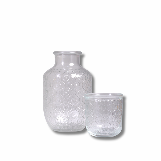 طقم كاراڤ ماء مع كوب-غطاء من الزجاج المنقوش — أنيق للكمودينو والمكتب