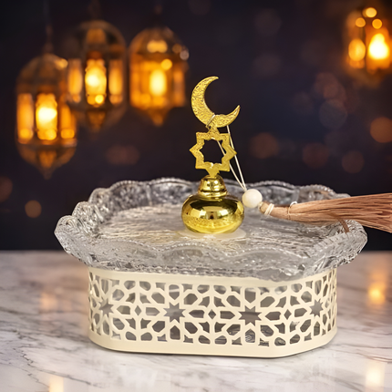 تمرية زجاج بقاعدة معدنية مزخرفة وغطاء مزين بهلال – لون شفاف/أوف وايت مع ذهبي